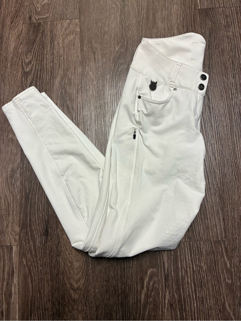 Back on Track white full seat breeches- 6/28